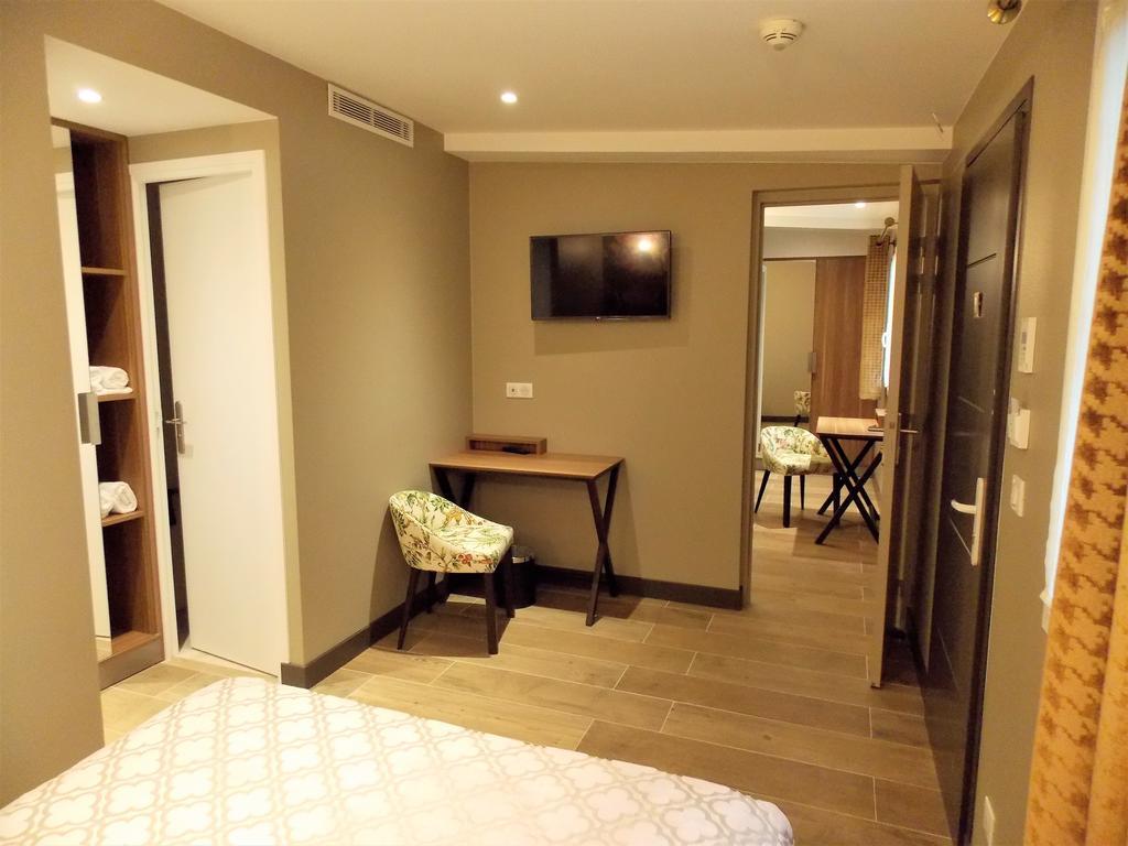 Excelsior Batignolles Hotel Париж Екстериор снимка