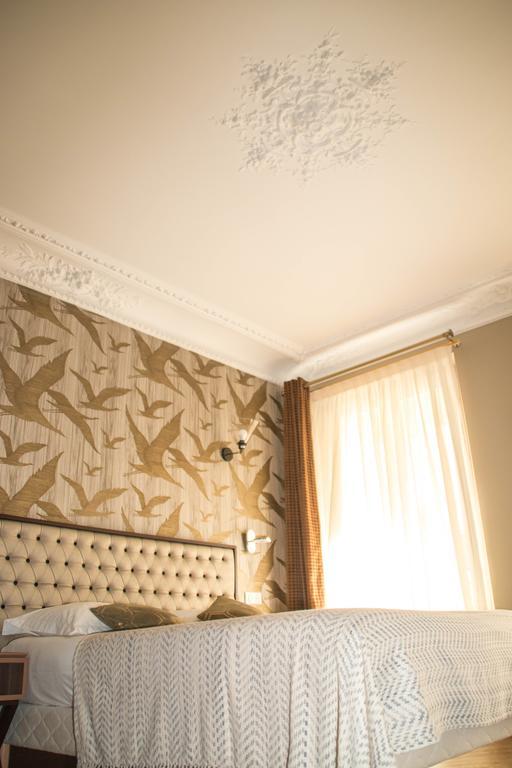 Excelsior Batignolles Hotel Париж Екстериор снимка
