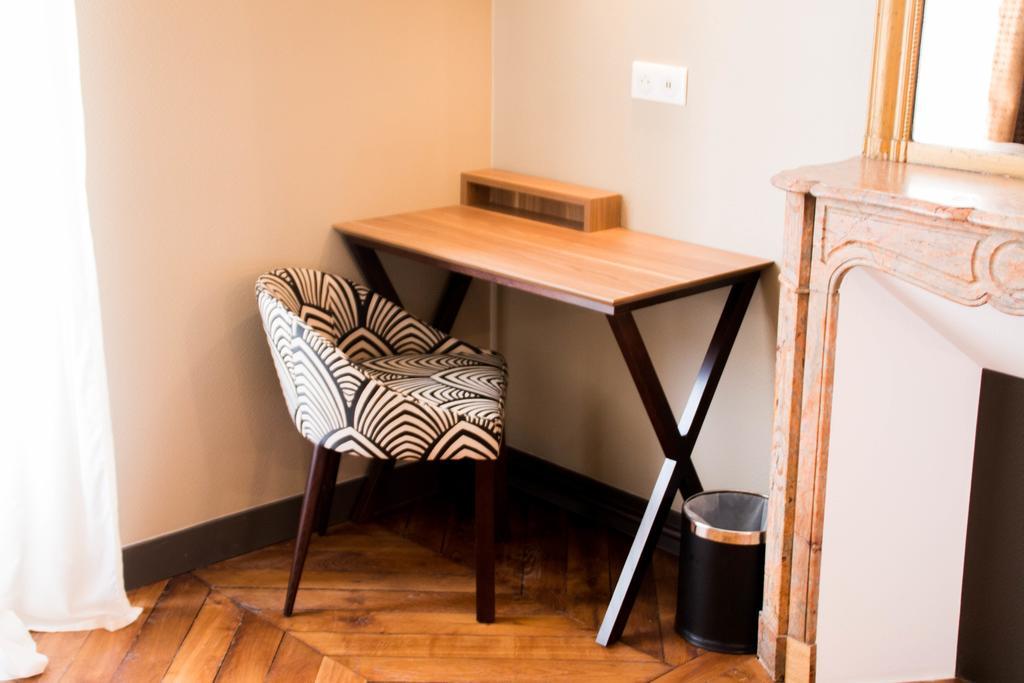 Excelsior Batignolles Hotel Париж Екстериор снимка