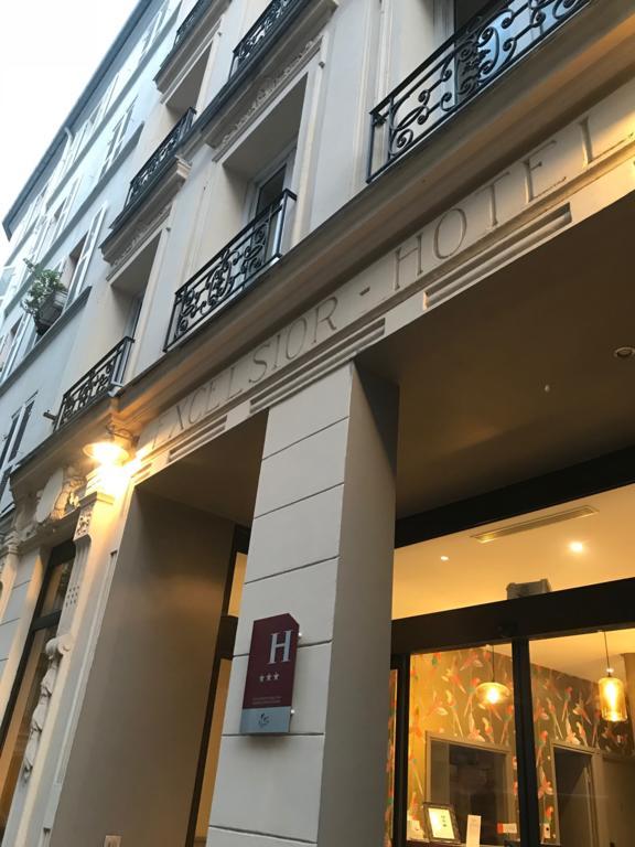 Excelsior Batignolles Hotel Париж Екстериор снимка