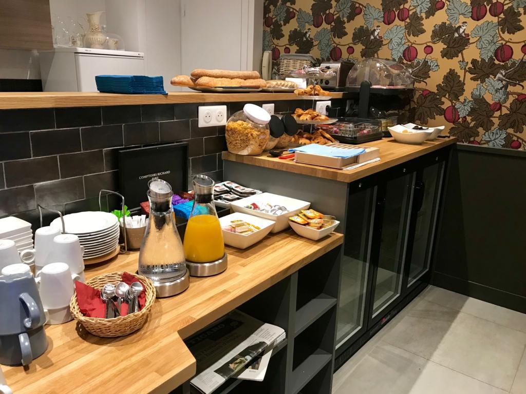 Excelsior Batignolles Hotel Париж Екстериор снимка