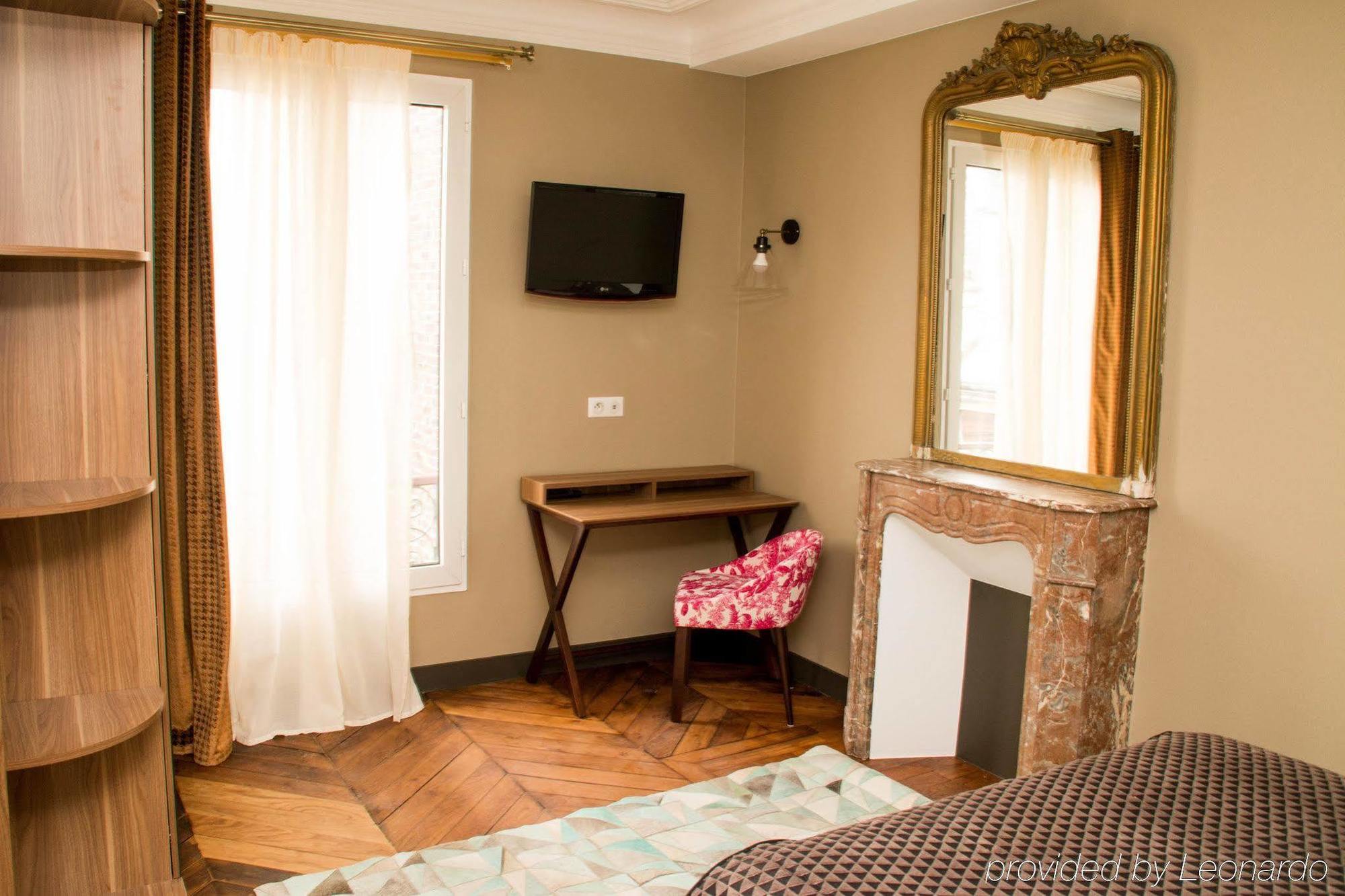 Excelsior Batignolles Hotel Париж Екстериор снимка